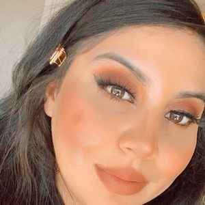 Meet your Posher, Nikki